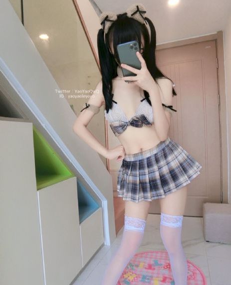 日本扒衣摸双乳视频_BD超清免费观看