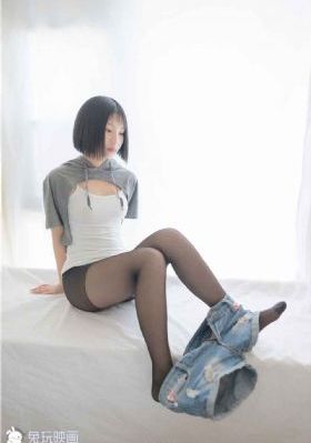姬小满拿枪奖励自己核心提示_BD英语影视在线观看